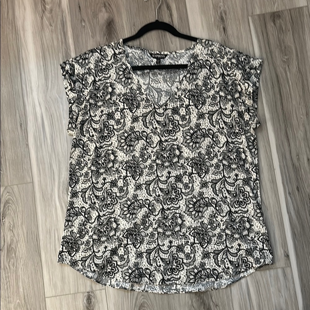 Express Black and White Graphic Relaxed Blouse